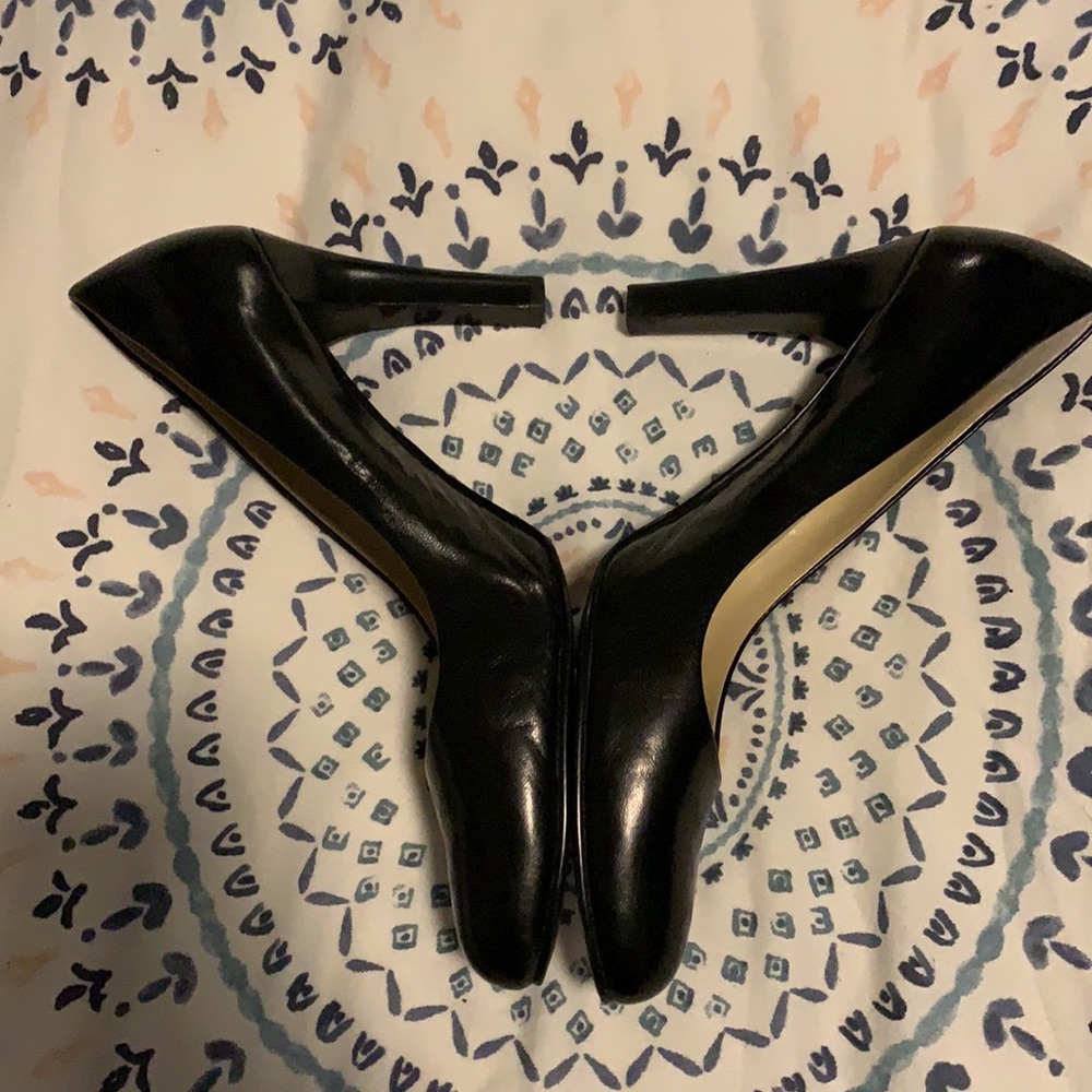 Ralph Lauren heels - Picture 3 of 9